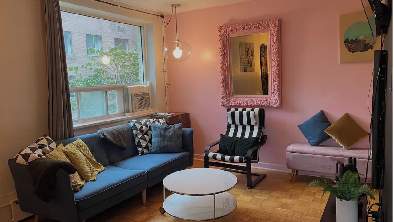 Photo of Livingroom in Parkdale
