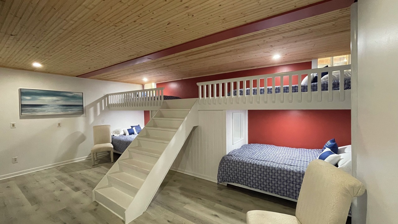 Photo of Bedroom in Russells Point