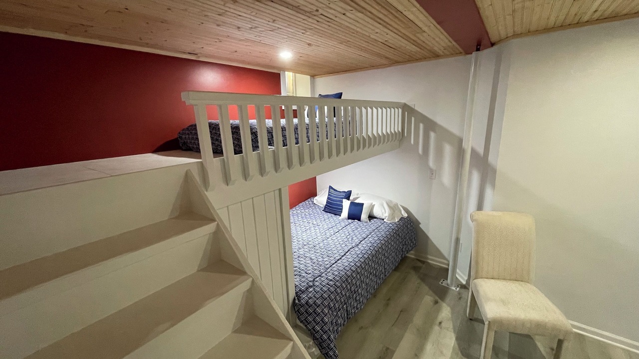 Photo of Bedroom in Russells Point