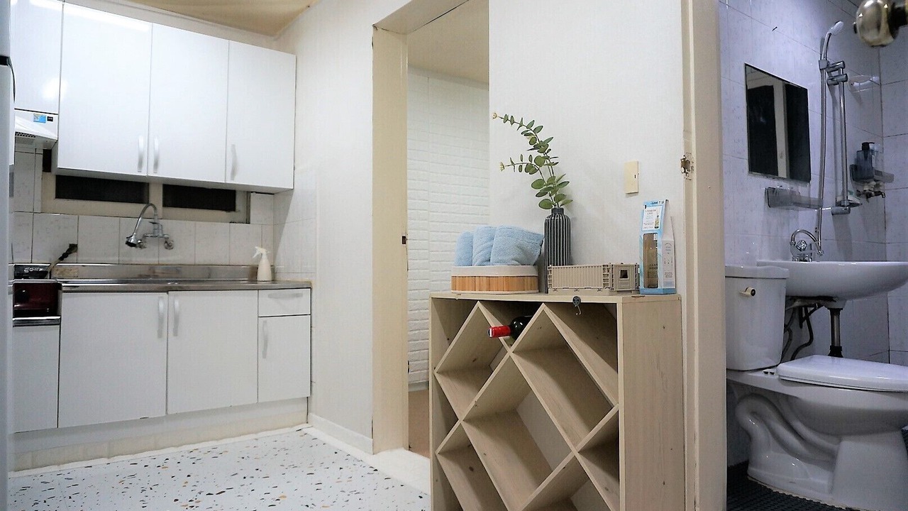 Photo of Bathroom in Itaewon