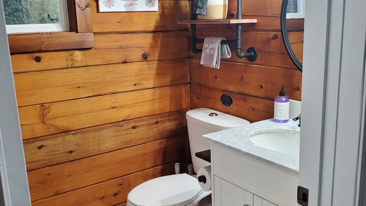 Photo of Bathroom in Sautee Nacoochee
