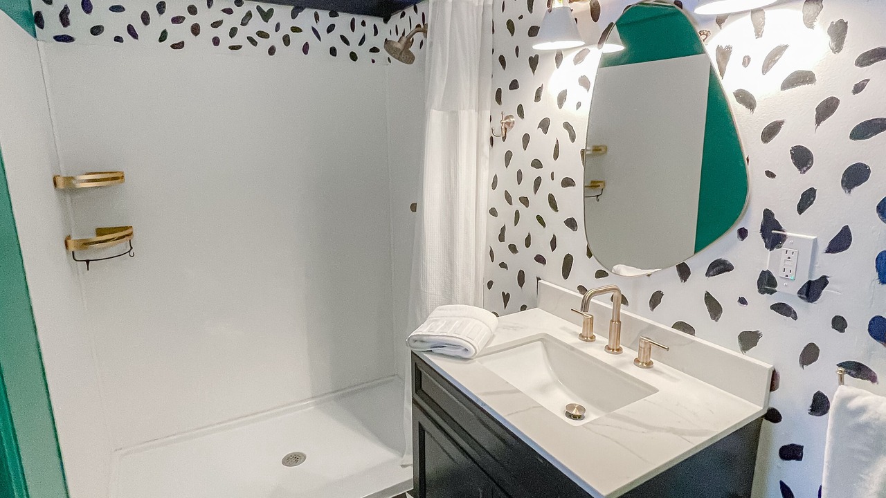 Photo of Bathroom in Metropolitan