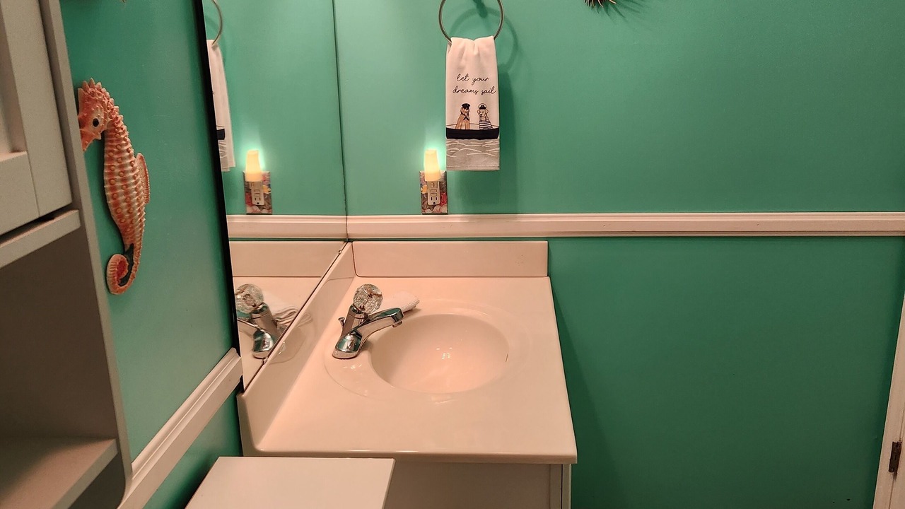 Photo of Bathroom in Surfside Beach
