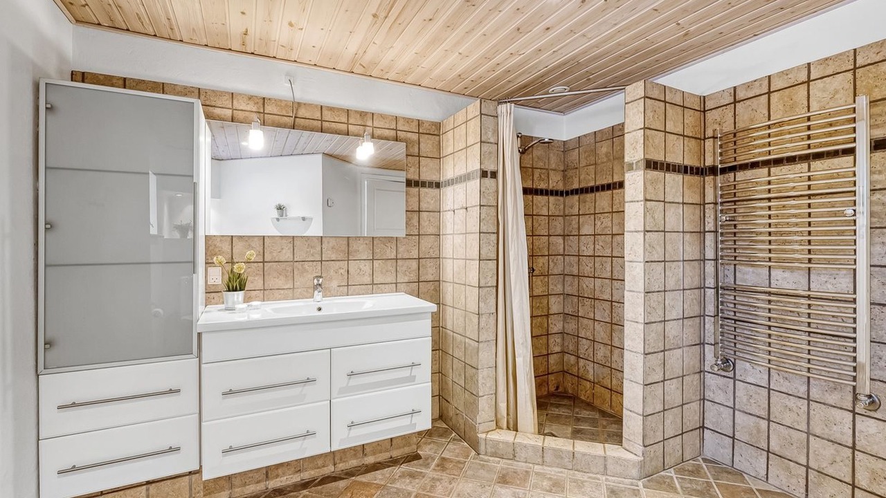 Photo of Bathroom in Remmer Strand