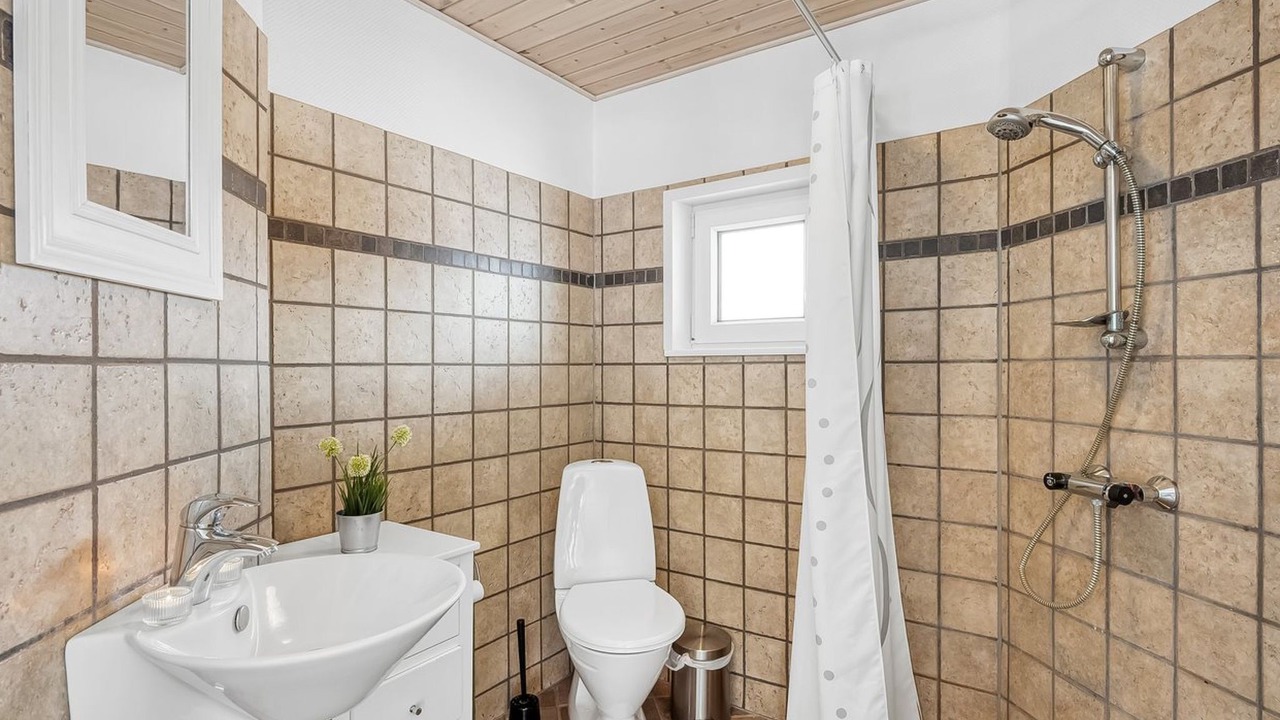 Photo of Bathroom in Remmer Strand