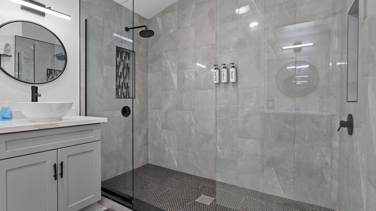 Photo of Bathroom in River Mountain