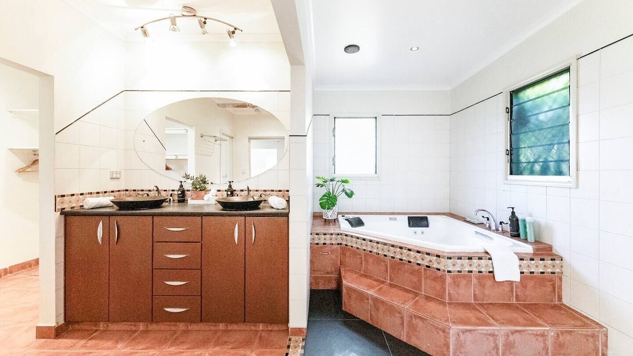 Photo of Bathroom in Brinkin