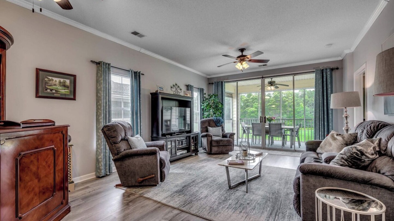 Photo of Livingroom in Red Hill