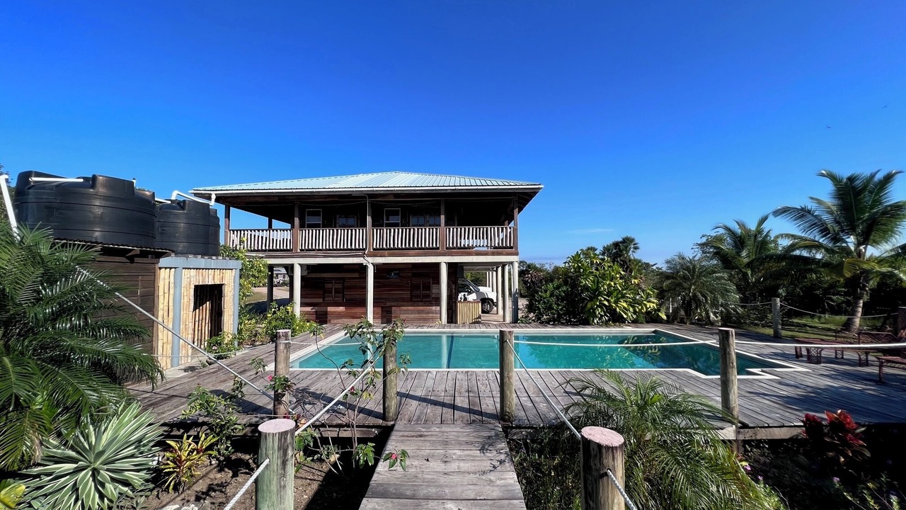 Photo of Outdoor in Gales Point