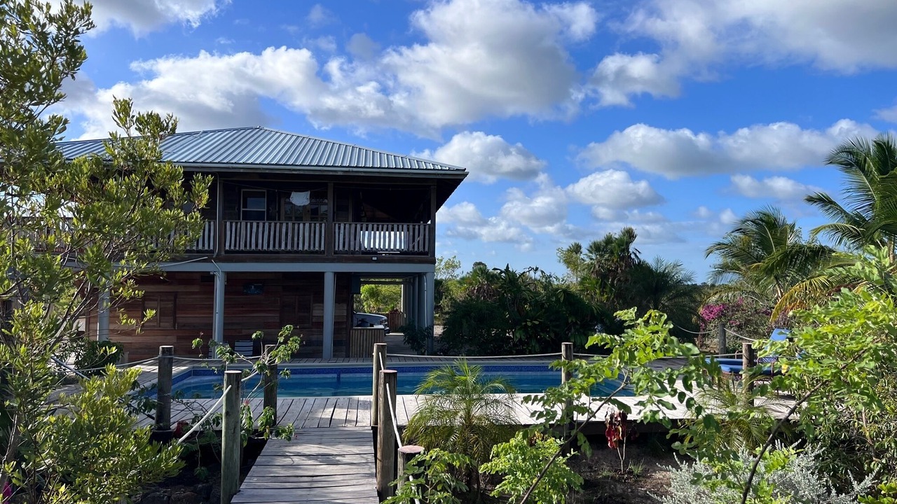 Photo of Outdoor in Gales Point