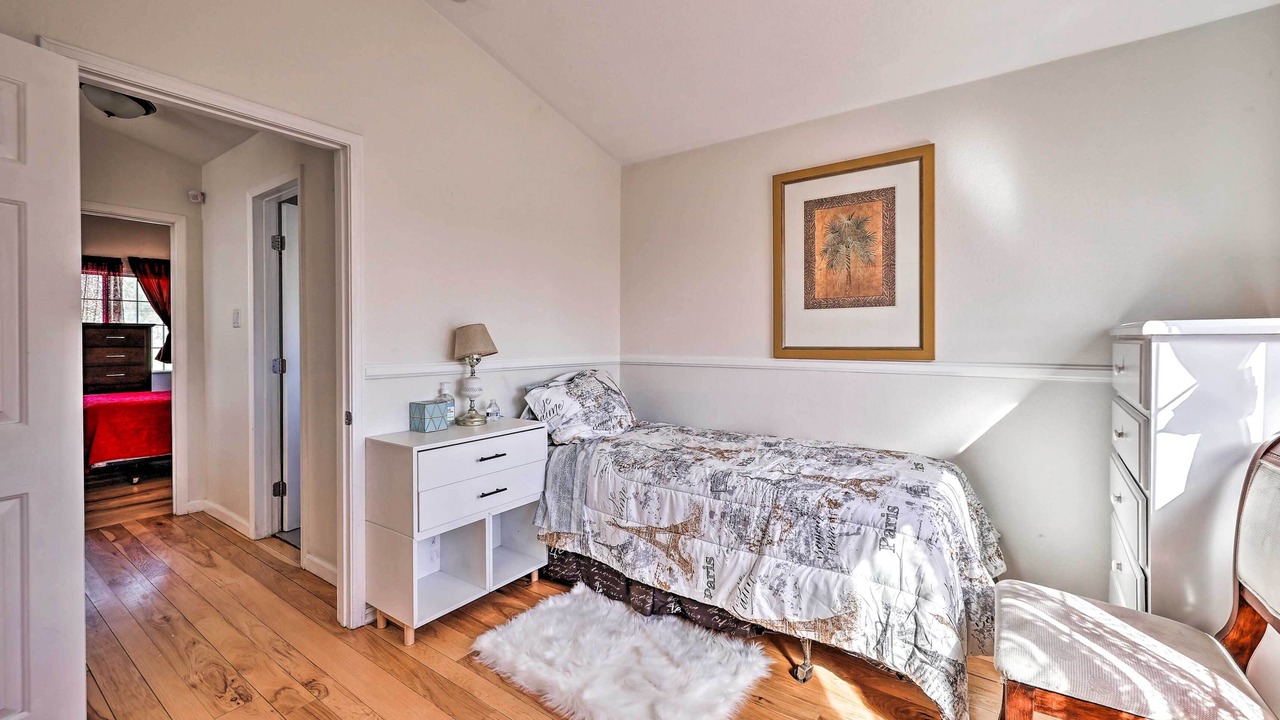 Photo of Bedroom in Lake Elsinore