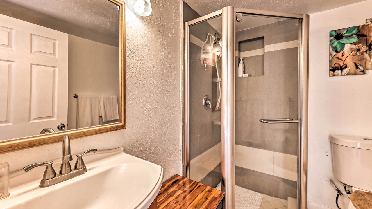 Photo of Bathroom in Lake Elsinore