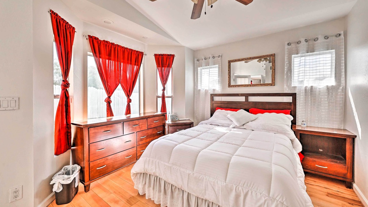Photo of Bedroom in Lake Elsinore