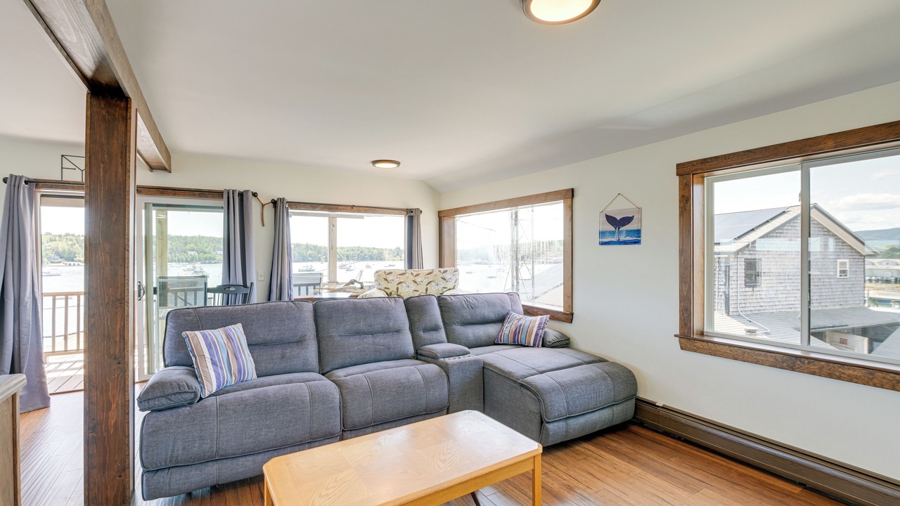 Photo of Livingroom in Manset