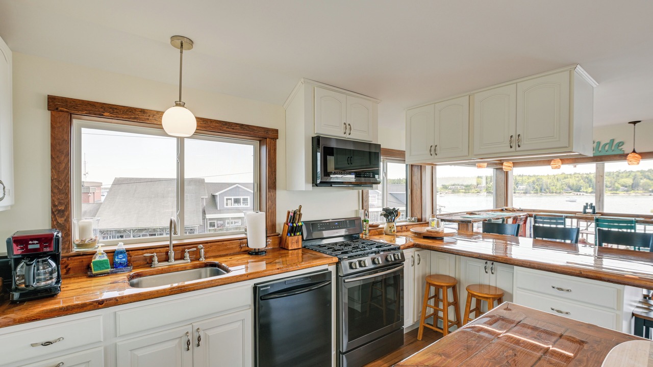 Photo of Kitchen in Manset