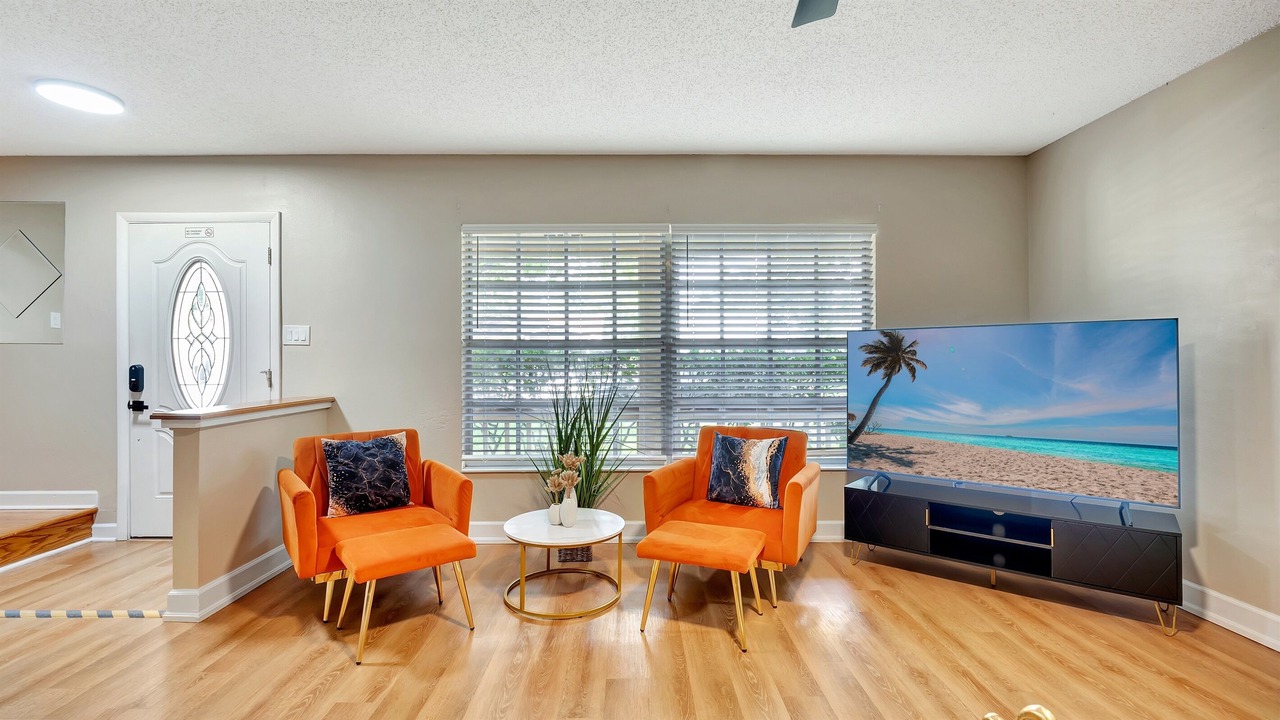 Photo of Bedroom in Lakeview Village