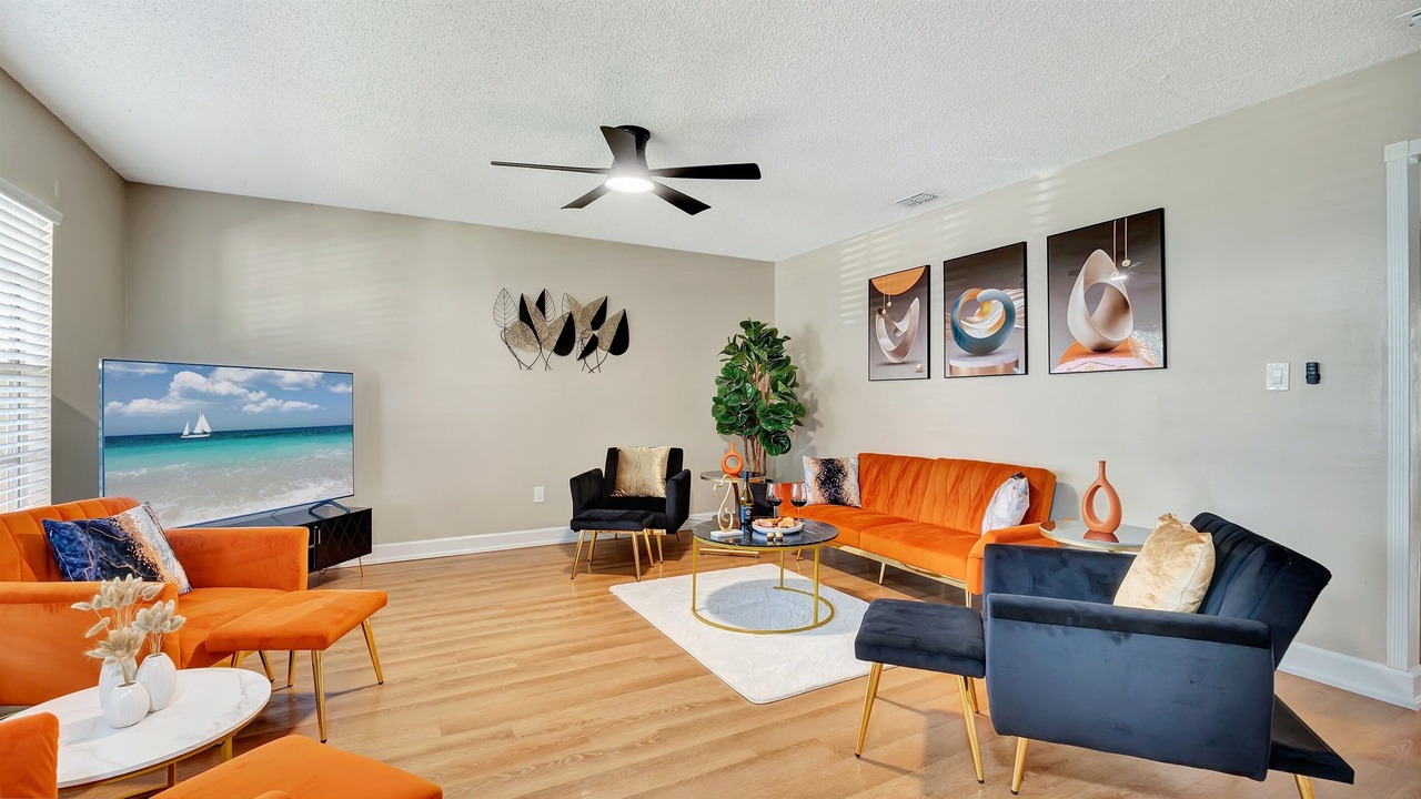 Photo of Bedroom in Lakeview Village
