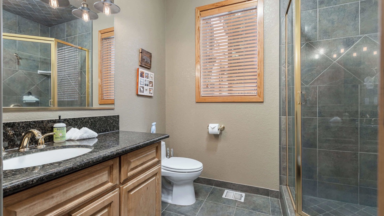 Photo of Bathroom in Granite Ridge
