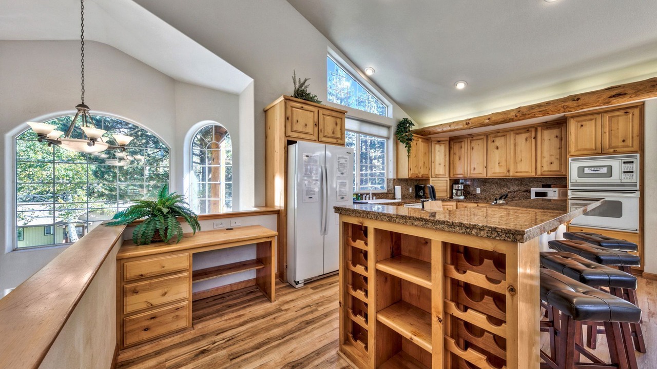 Photo of Kitchen in North Upper Truckee