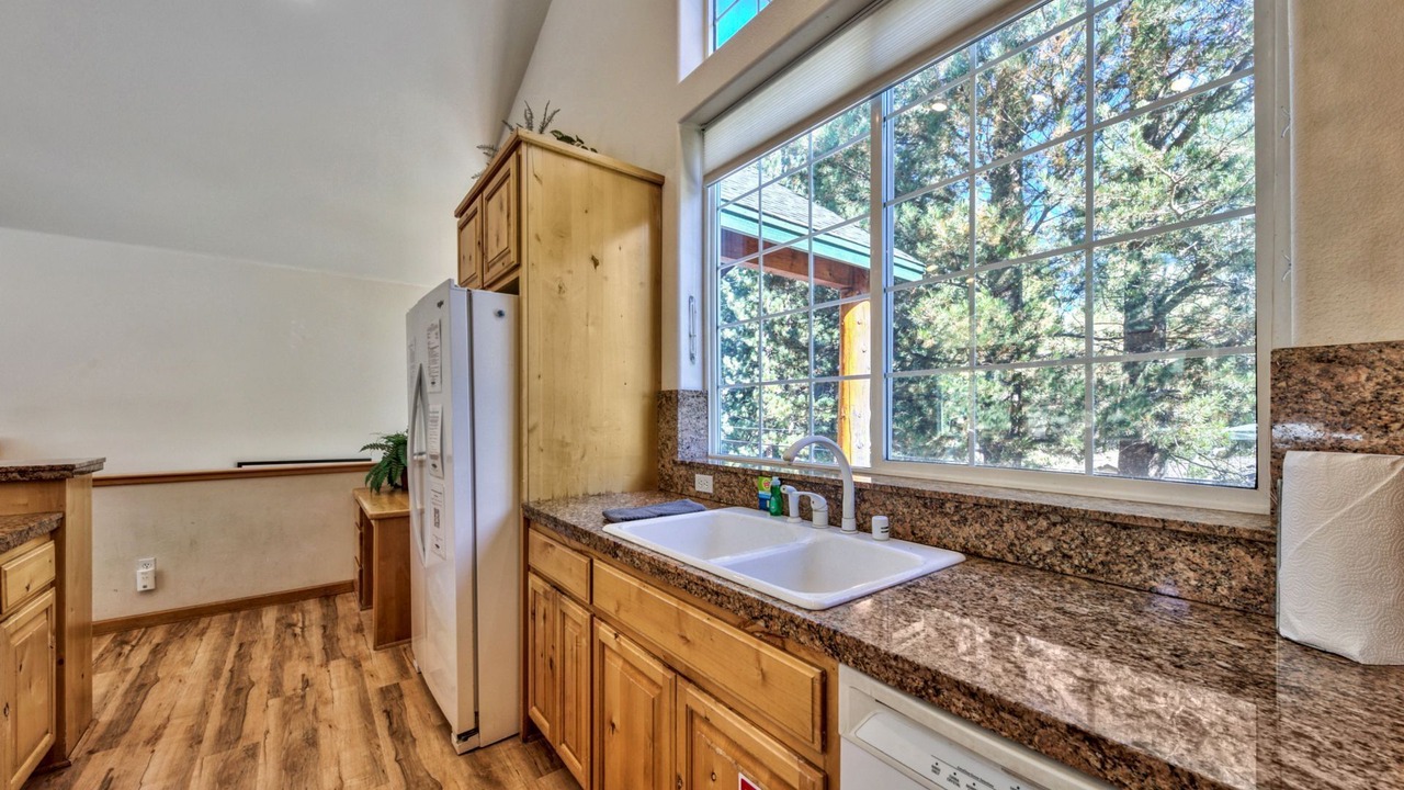 Photo of Kitchen in North Upper Truckee