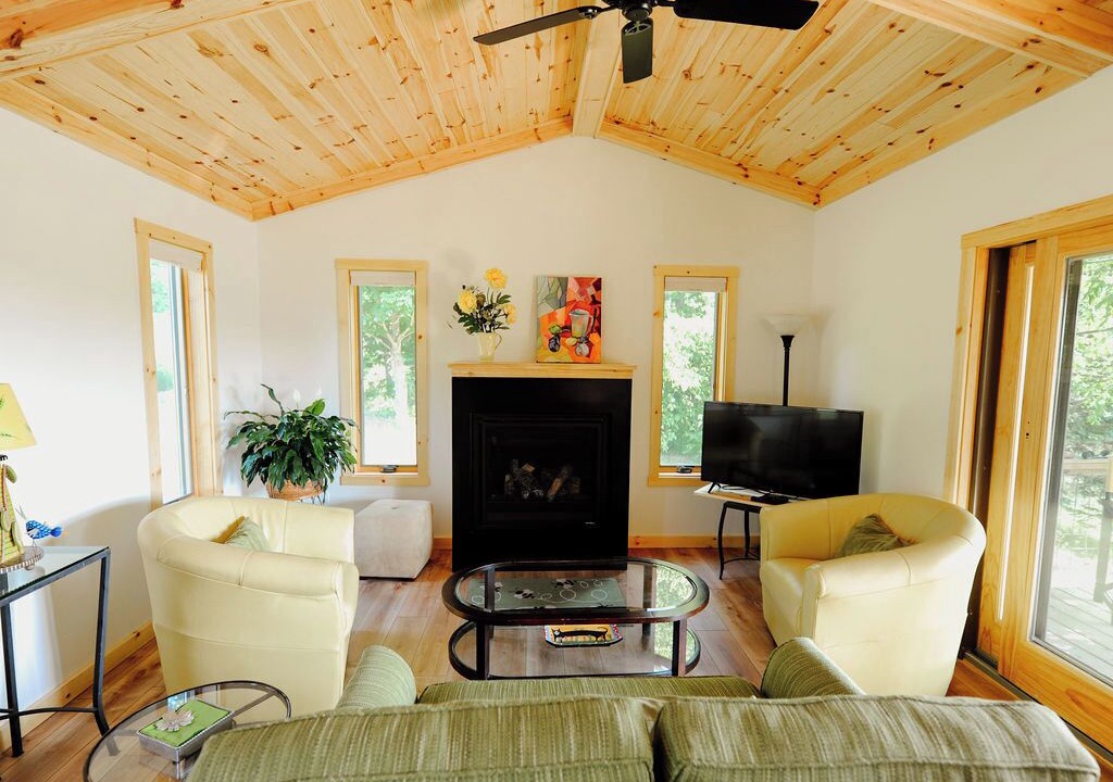 Photo of Livingroom in Leland