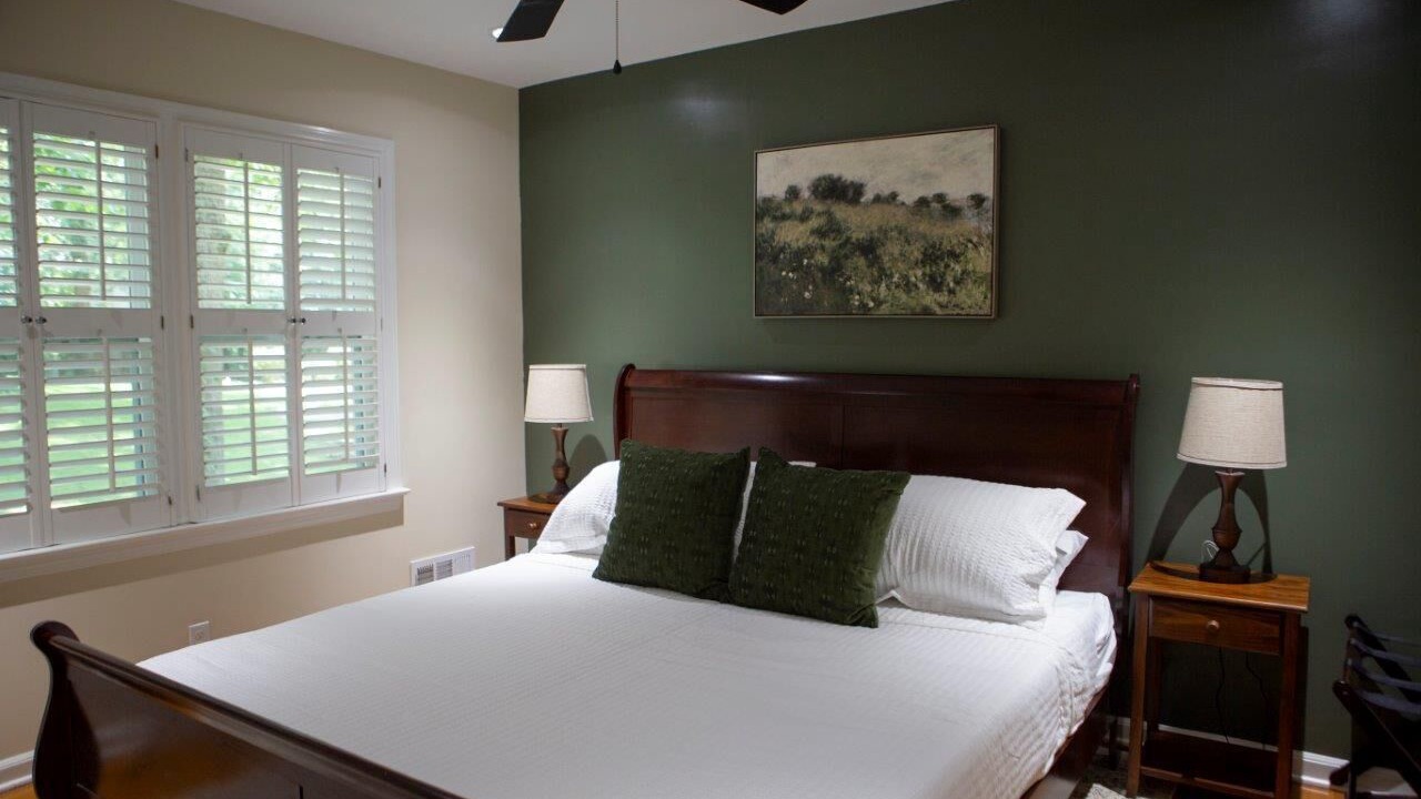Photo of Bedroom in Northport