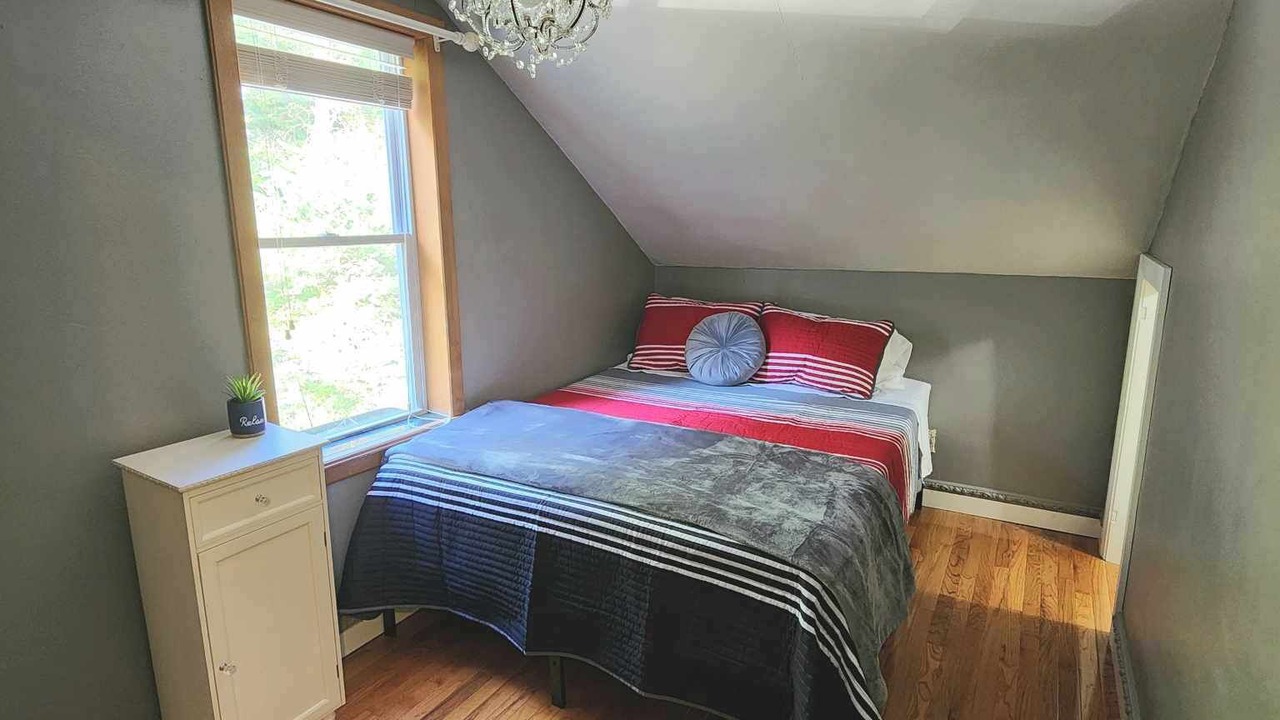 Photo of Bedroom in Craigsville