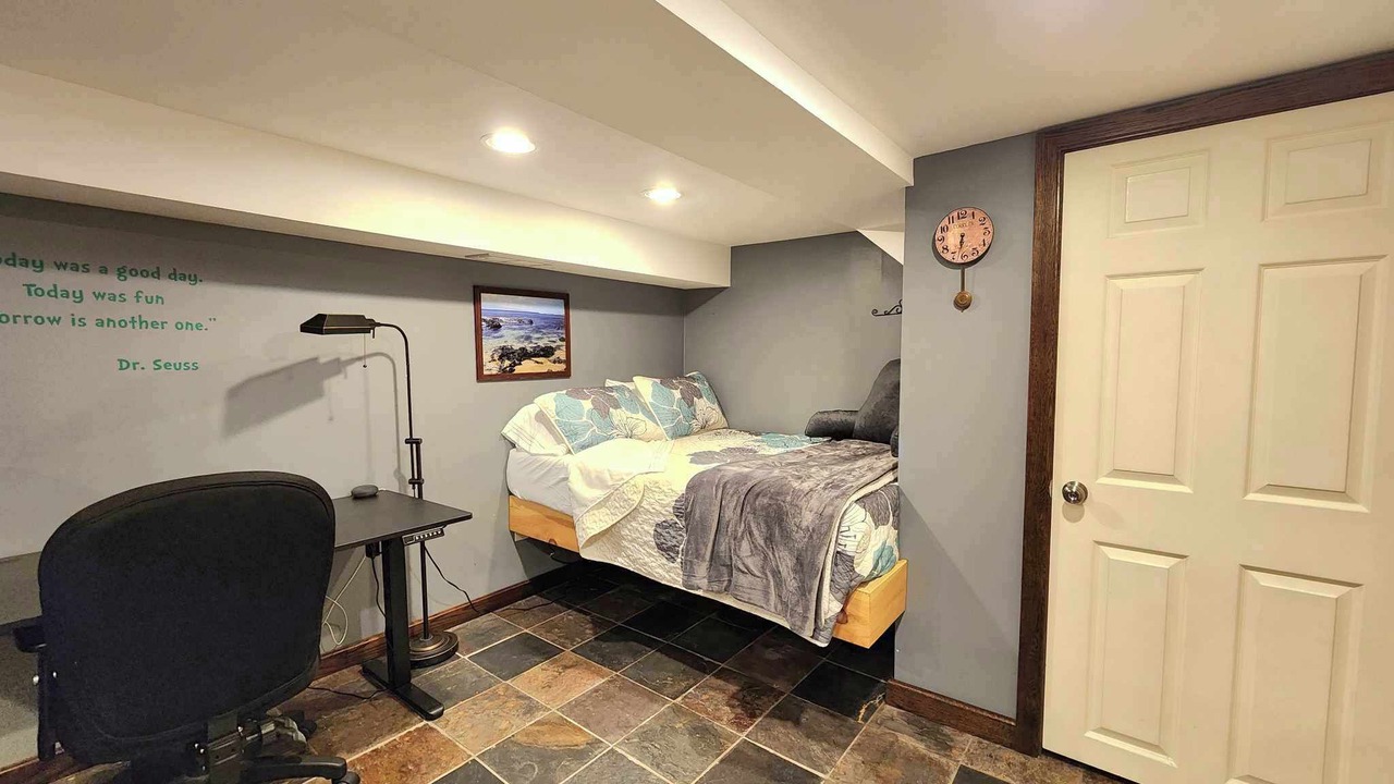 Photo of Bedroom in Craigsville