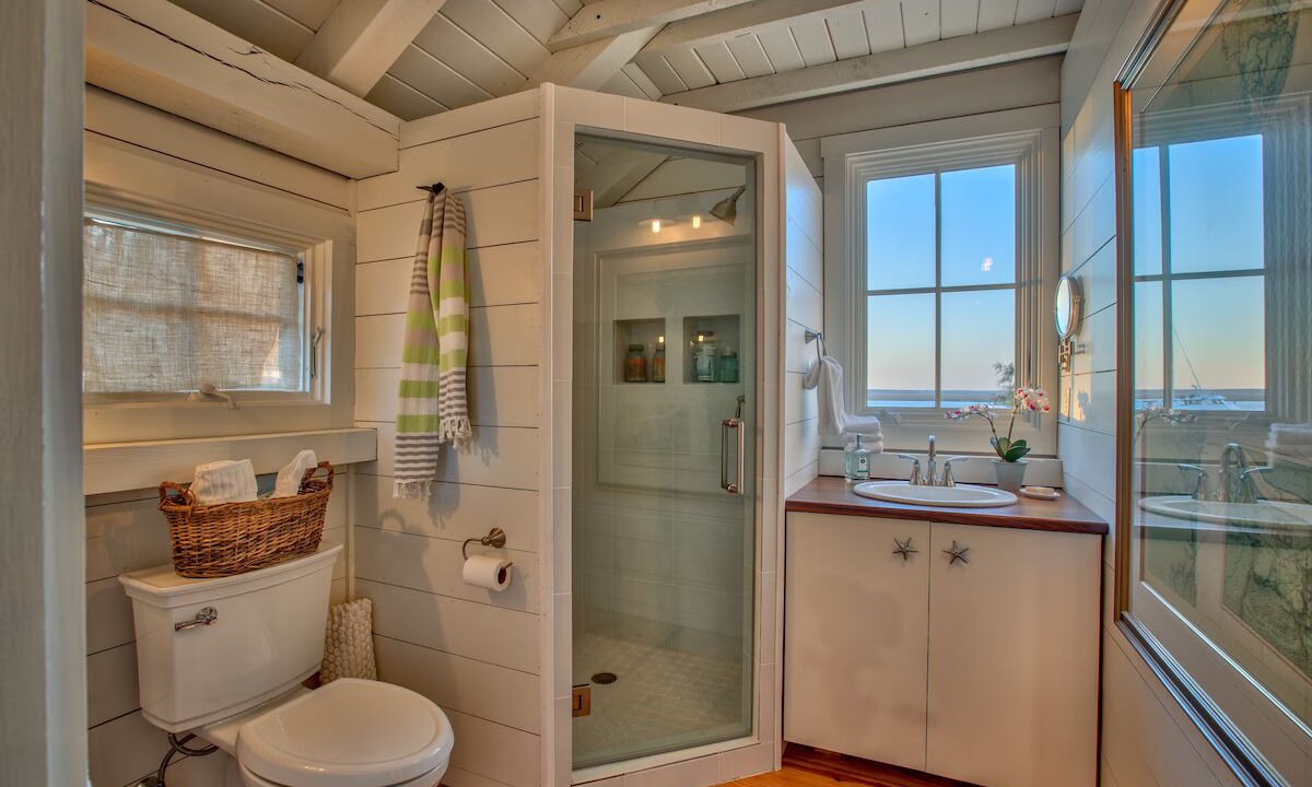 Photo of Bathroom in Daufuskie Island