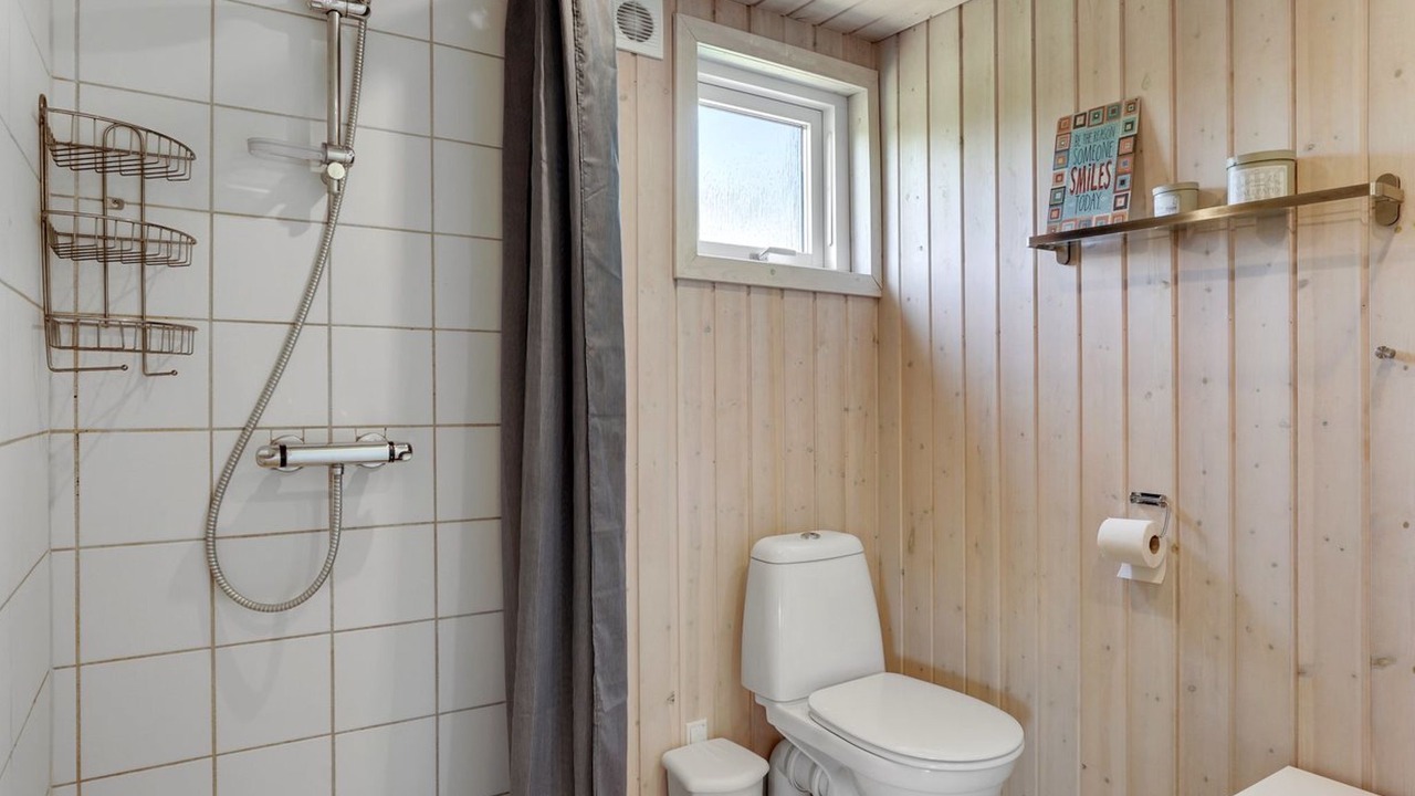 Photo of Bathroom in Tranum