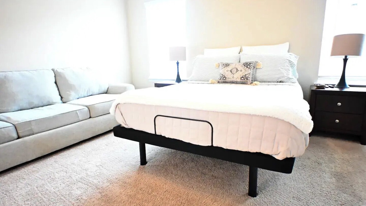 Photo of Bedroom in Alvin