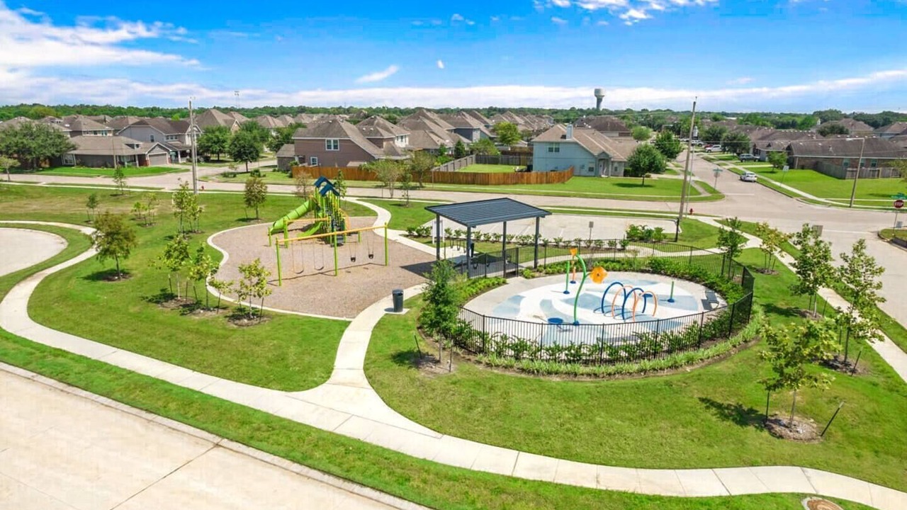 Photo of Others in Alvin