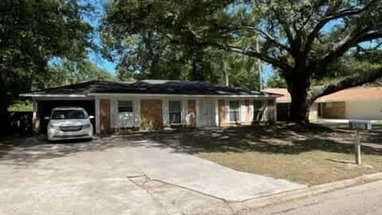 Photo of Outdoor in Highlands - Perkins