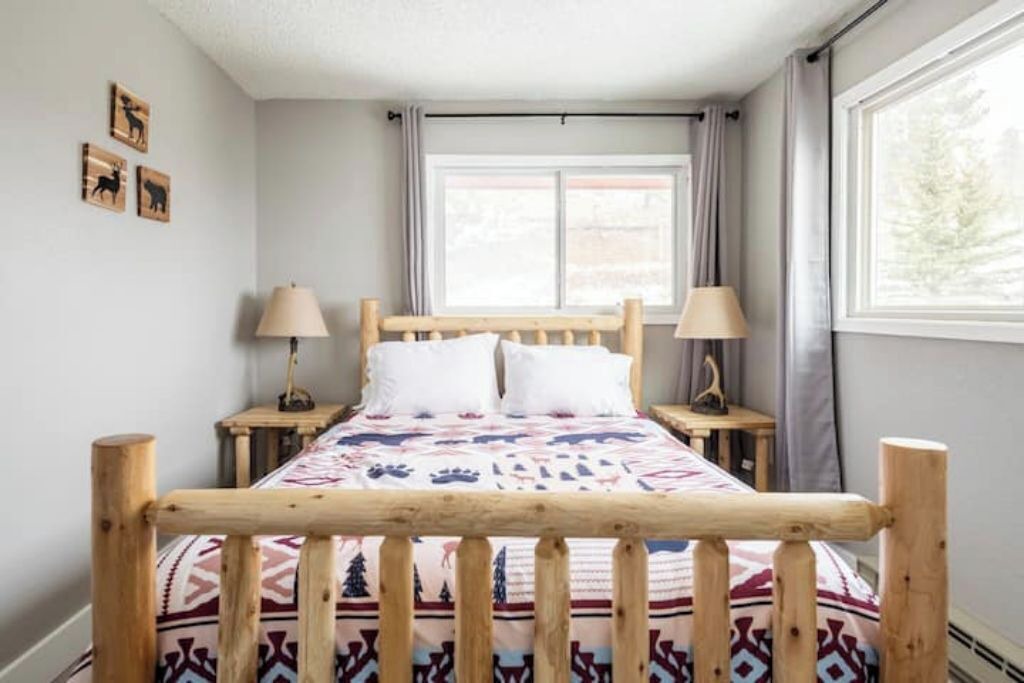 Photo of Bedroom in Crystal Lake