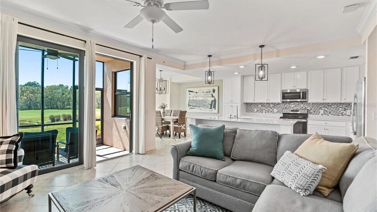 Photo of Livingroom in Lakewood Ranch