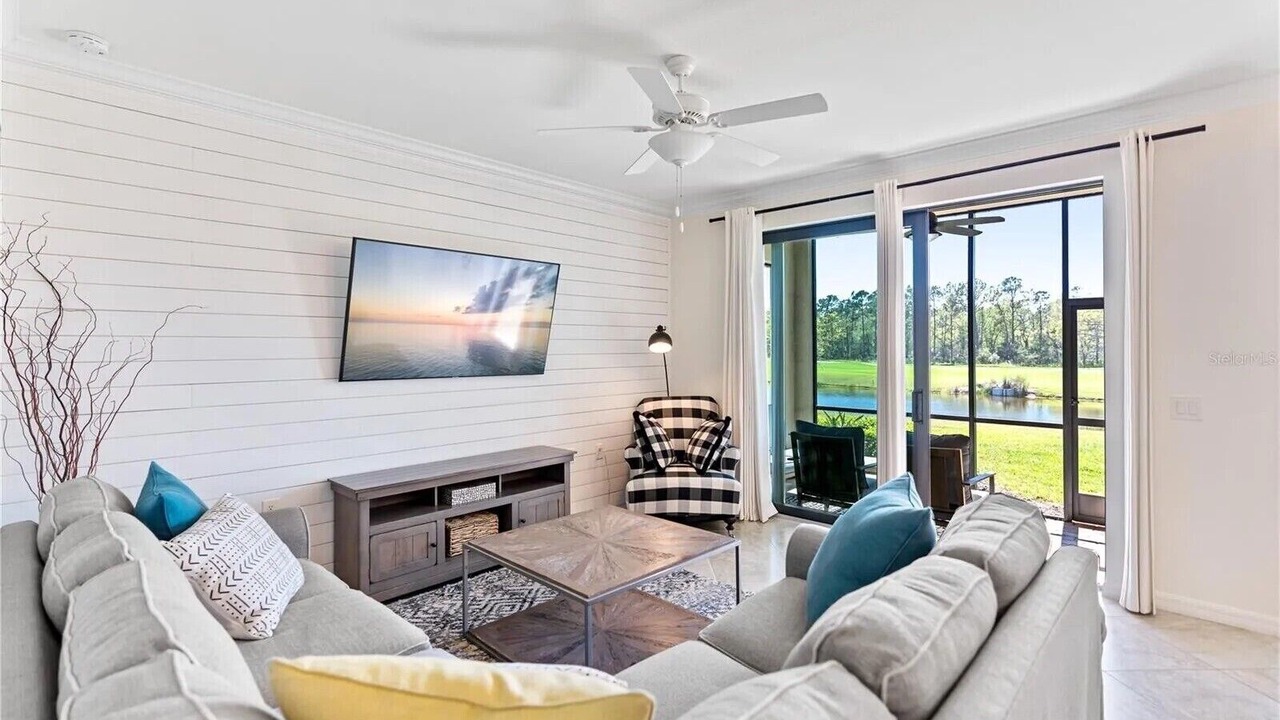 Photo of Livingroom in Lakewood Ranch