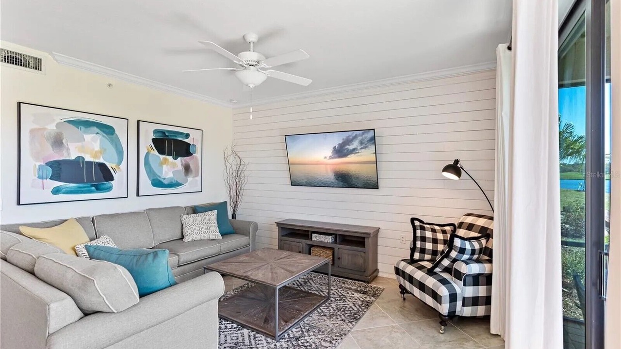 Photo of Livingroom in Lakewood Ranch