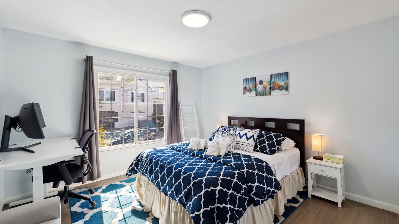 Photo of Bedroom in Visitacion Valley