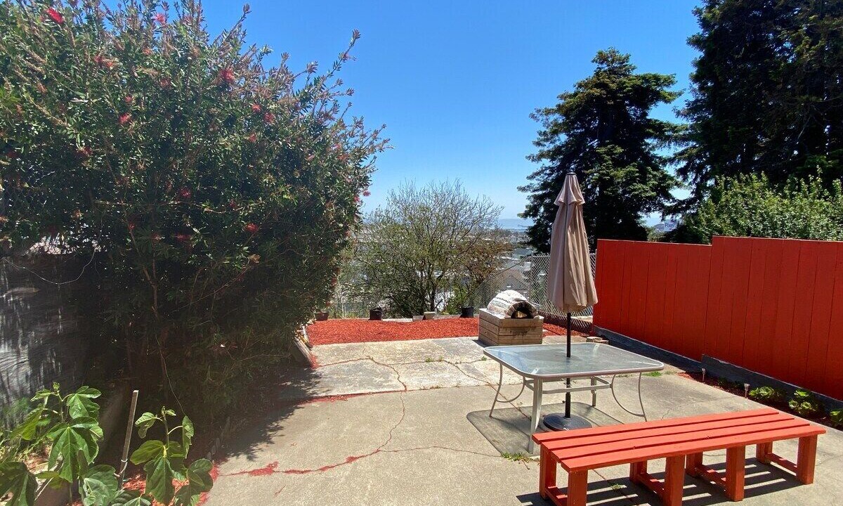 Photo of Others in Visitacion Valley