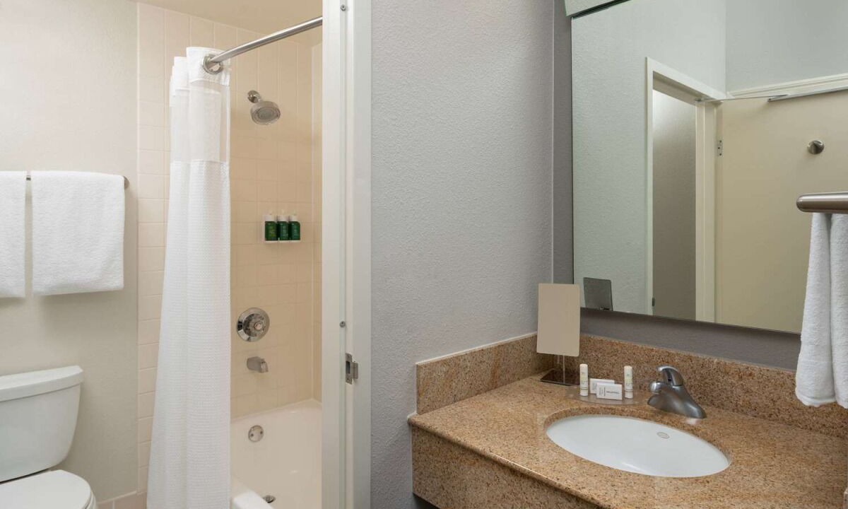 Photo of Bathroom in Miami Lakes