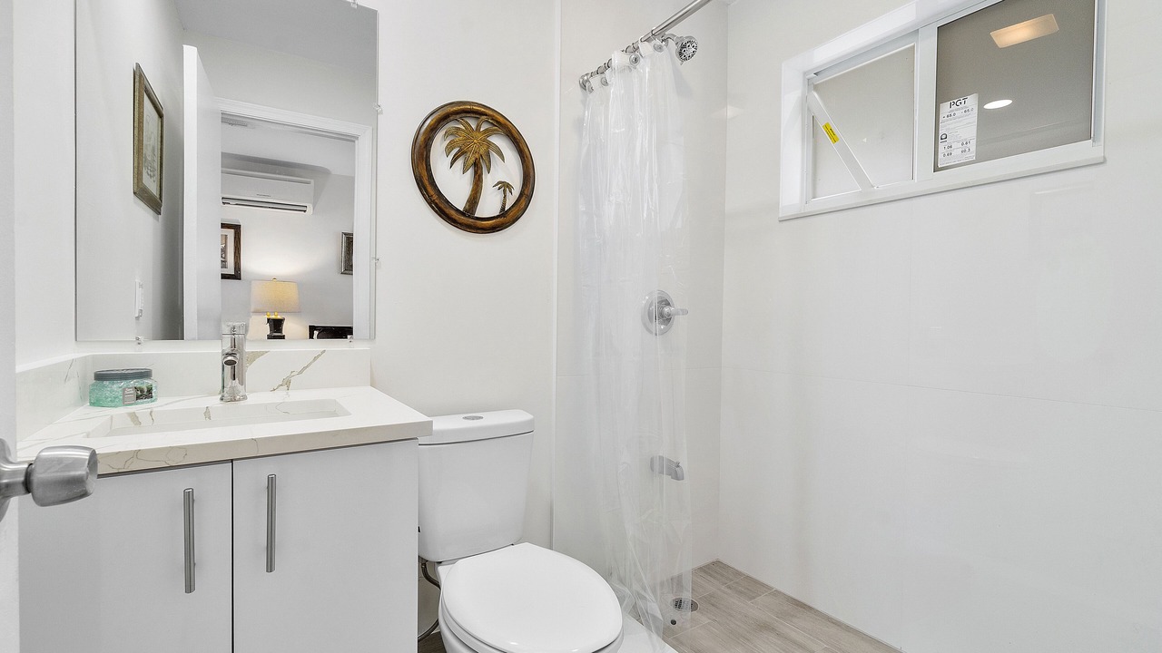 Photo of Bathroom in Cypress Point