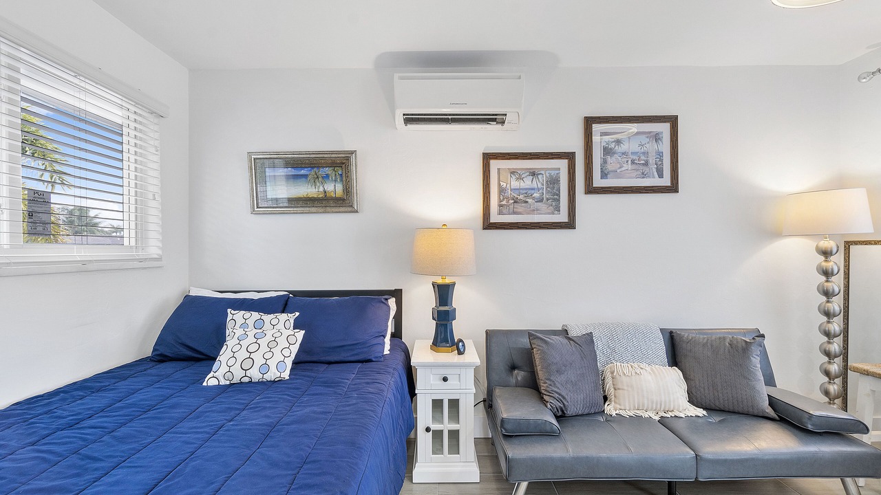 Photo of Bedroom in Cypress Point