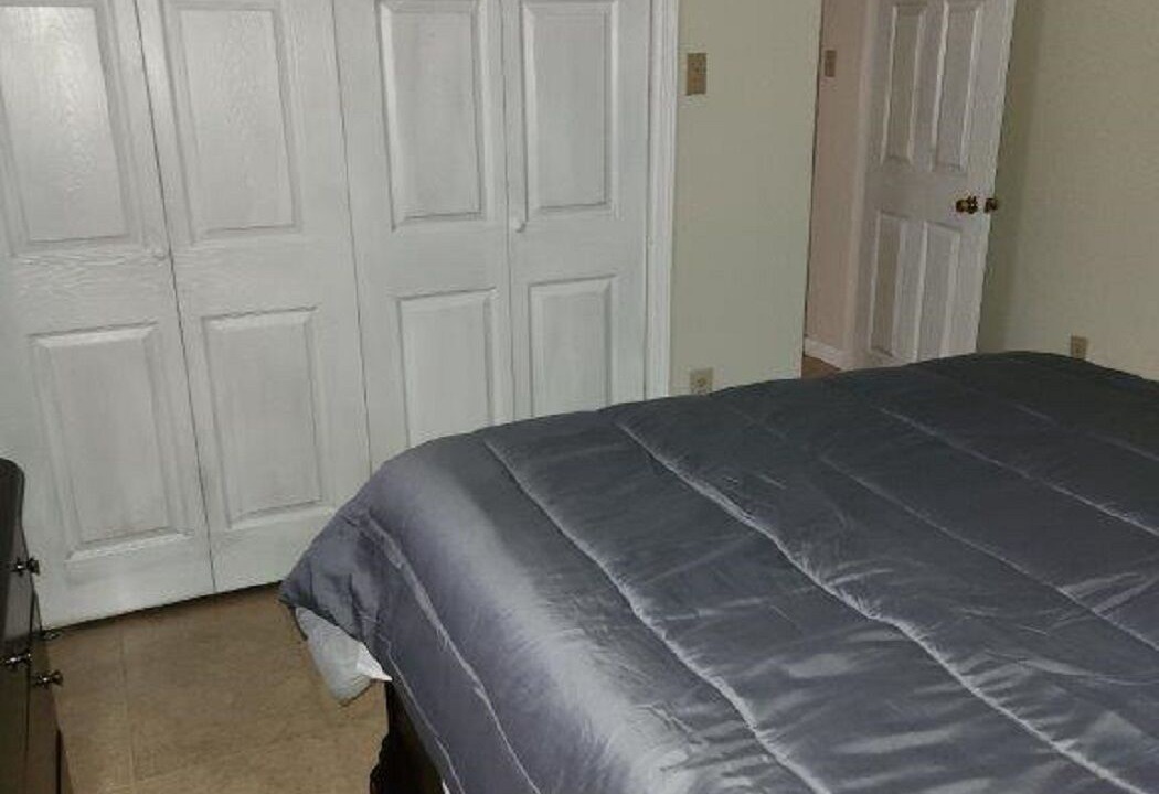Photo of Bedroom in Little Woods
