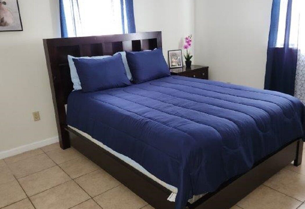 Photo of Bedroom in Little Woods