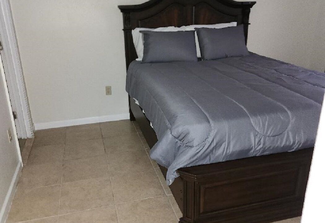 Photo of Bedroom in Little Woods