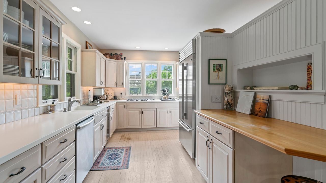 Photo of Kitchen in Village of Southampton
