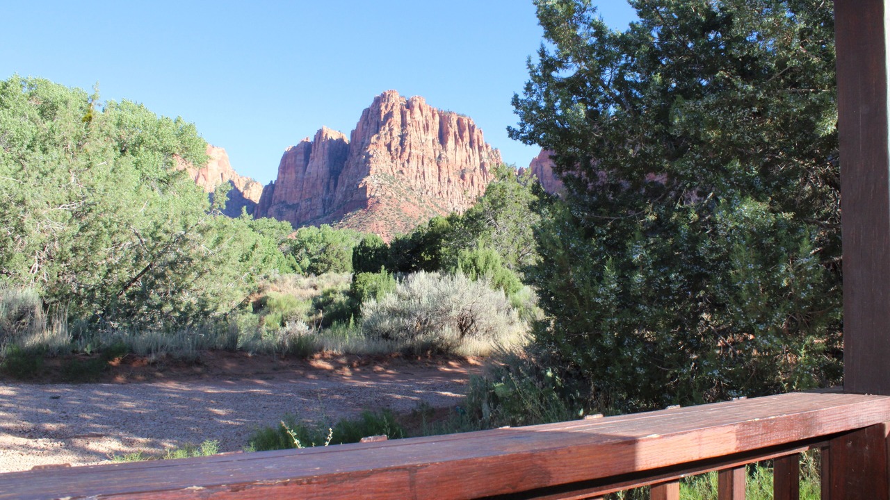 Photo of Patio Balcony in Hildale