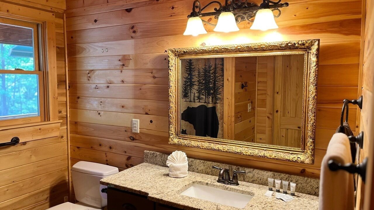Photo of Bathroom in Pine Mountain Valley