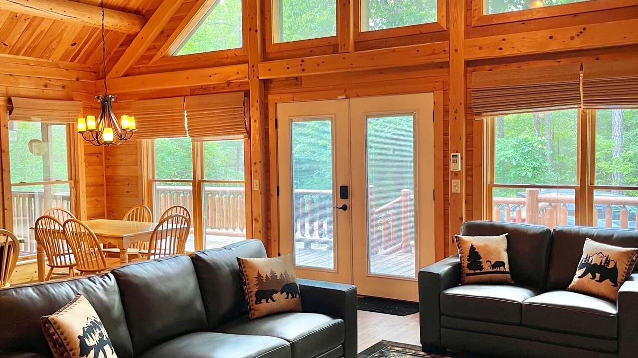 Photo of Livingroom in Pine Mountain Valley