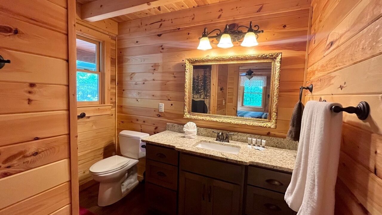Photo of Bathroom in Pine Mountain Valley
